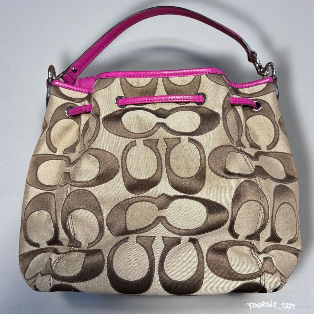 COACH DAISY- Bucket Shoulder Bag - Picture 13 of 15